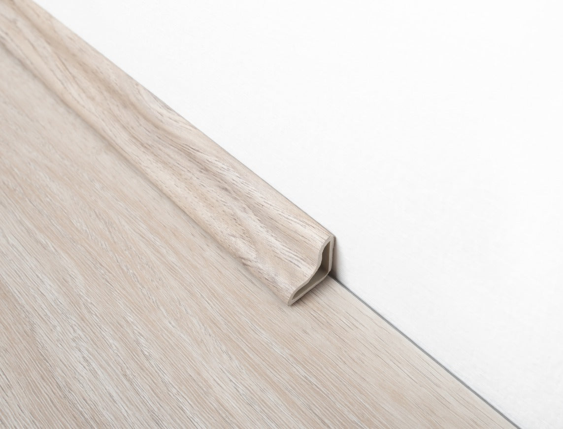 Dusty Oak SPC Vinyl Beading 2400 x 28 x 15mm