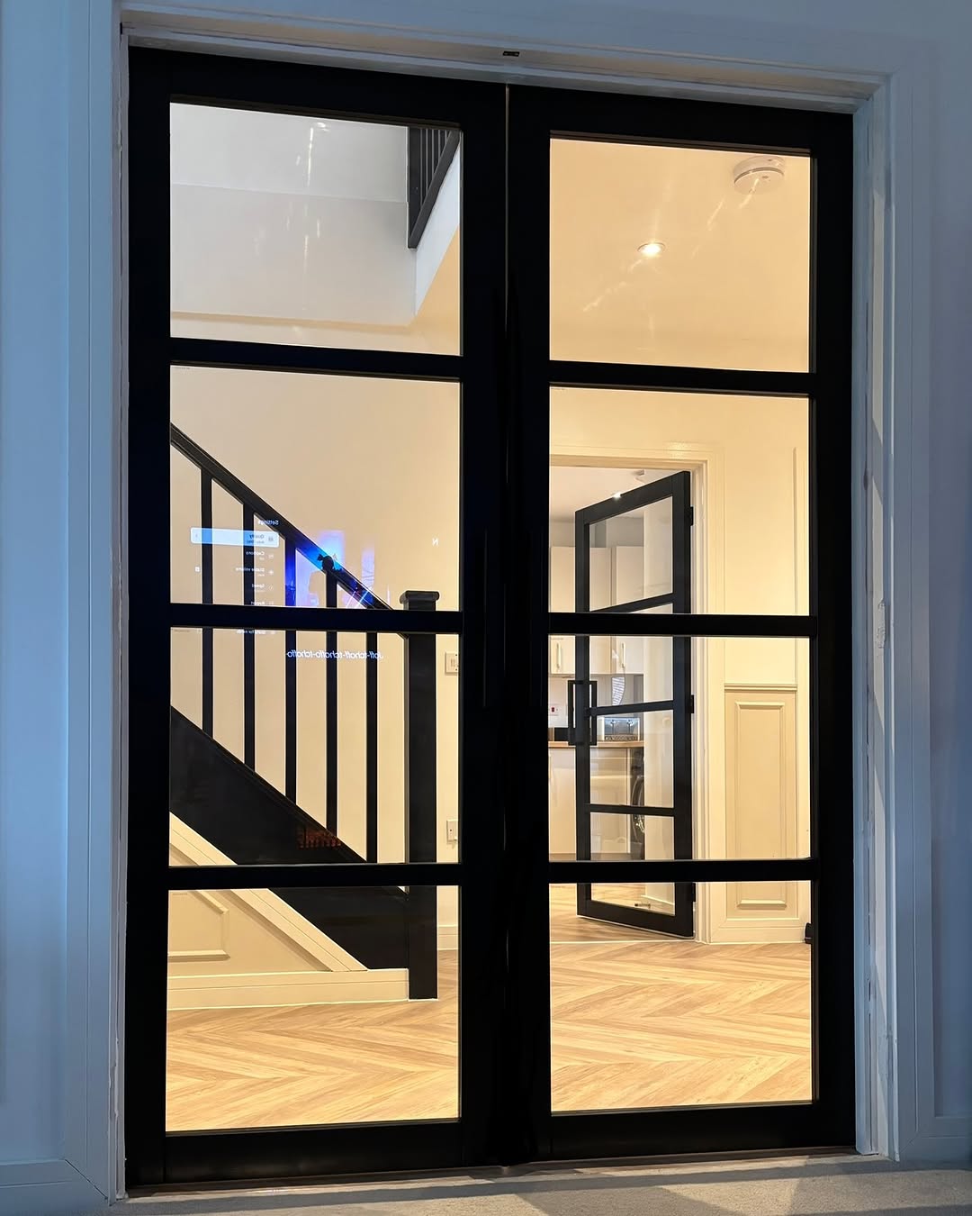 LPD Black Pre-Finished Soho Glazed