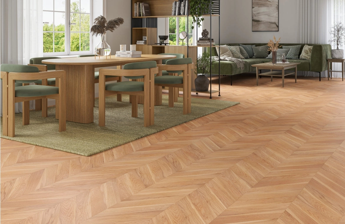 Ashridge Oak Natural Smooth Chevron Engineered Wood Flooring | UV Lacquered | 90 x 510 x 14/3mm