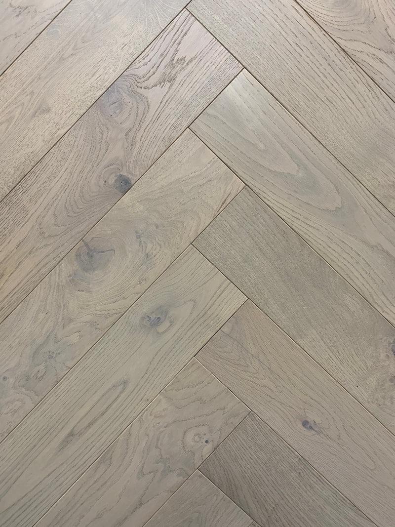 Artis Engineered Mushroom Grey Stained Oak Rustic-ABCD Brushed UV Lacquered - 14 x 125 x 625mm
