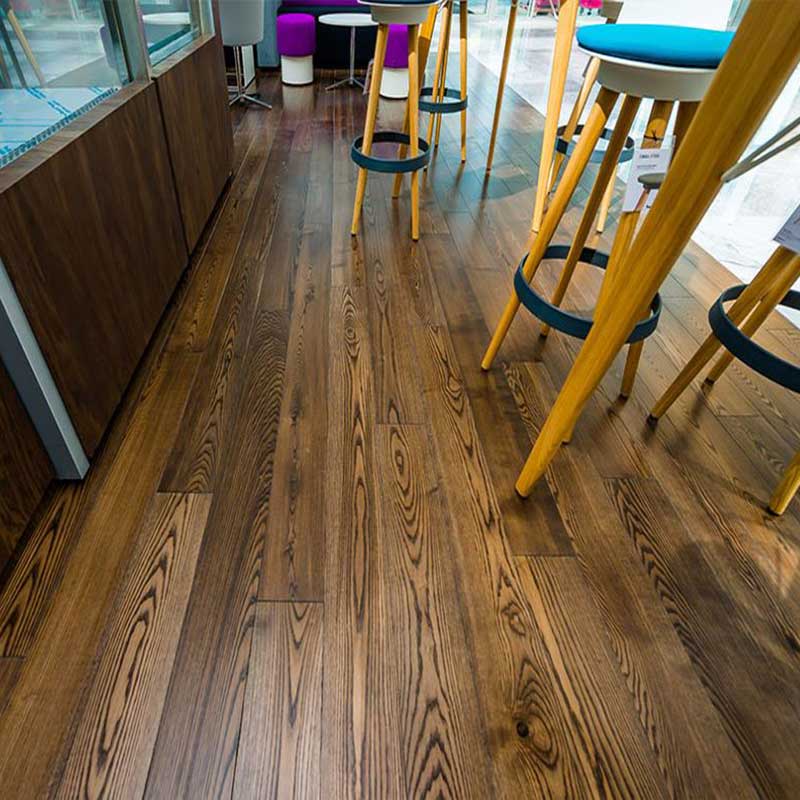 Choose the Best Floor Type for Your Home: Vinyl, Laminate, or Wood?