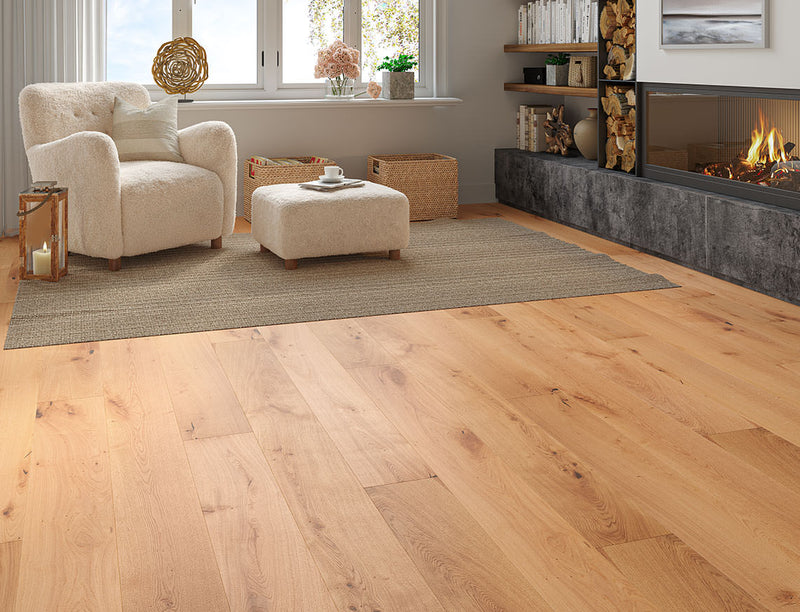 Natural / Light Flooring