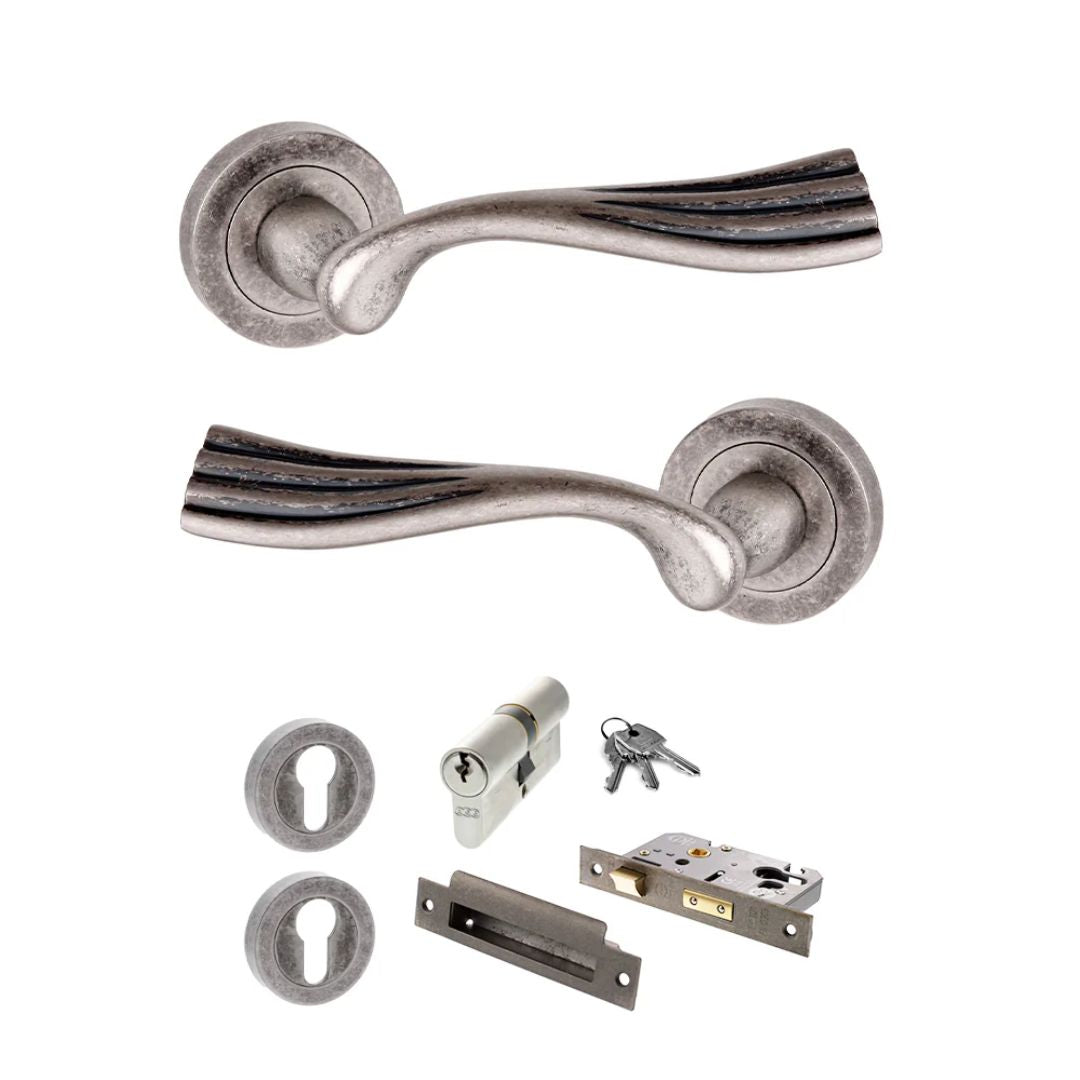 Atlantic OE110 Old English Richmond on Round Rose Door Handle Pack