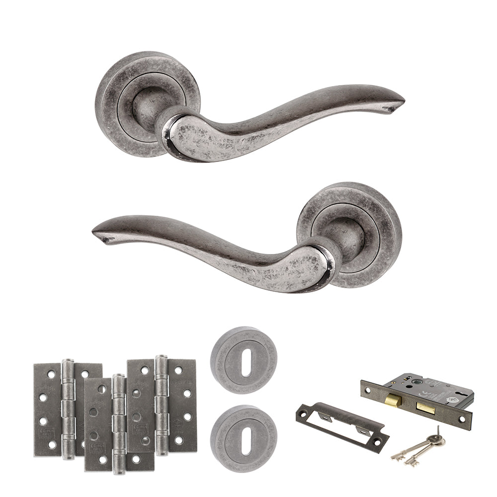 Atlantic OE178 Old English Warwick on Round Rose Door Handle Pack