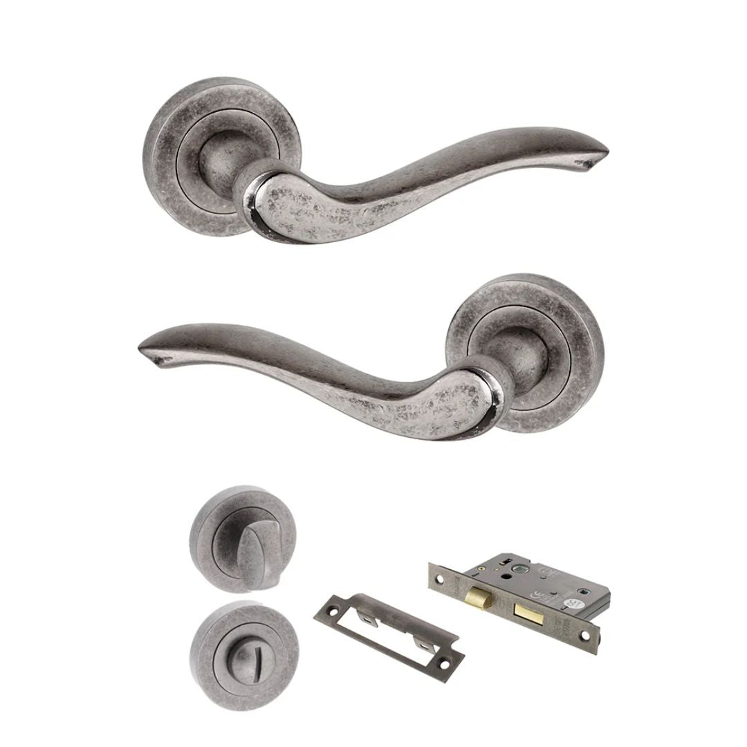 Atlantic OE178 Old English Warwick on Round Rose Door Handle Pack