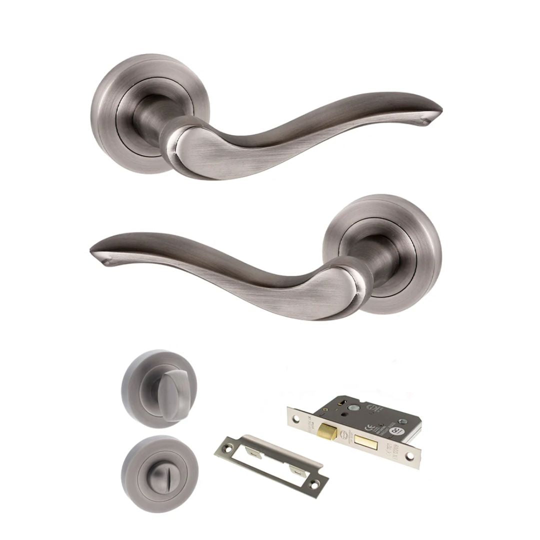 Atlantic OE178 Old English Warwick on Round Rose Door Handle Pack