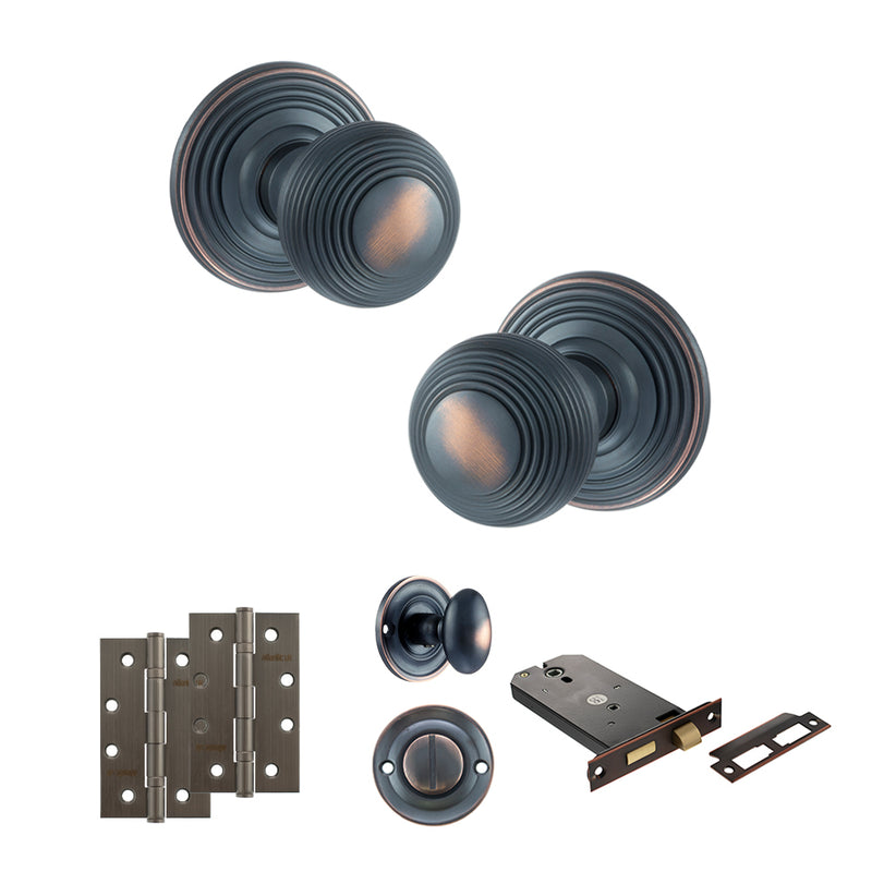 Old English Ripon Door Knob Pack (Lock Set - Horizontal Bathlock, 4" Slim Knuckle Hinges x2) - Antique Copper