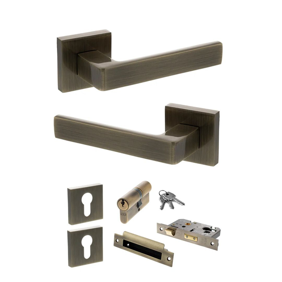 Atlantic S40S Status Montana on Square Rose Door Handle Pack