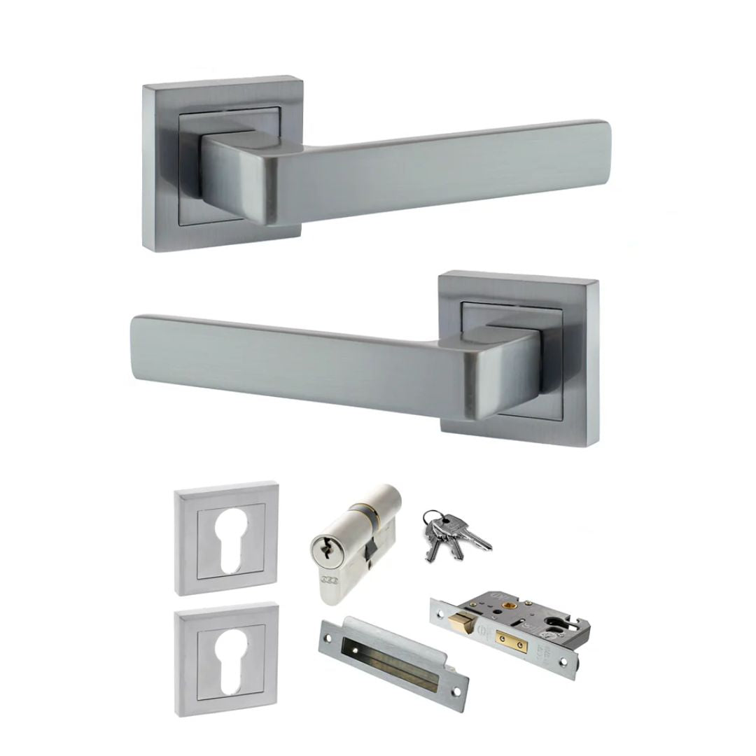 Atlantic S40S Status Montana on Square Rose Door Handle Pack