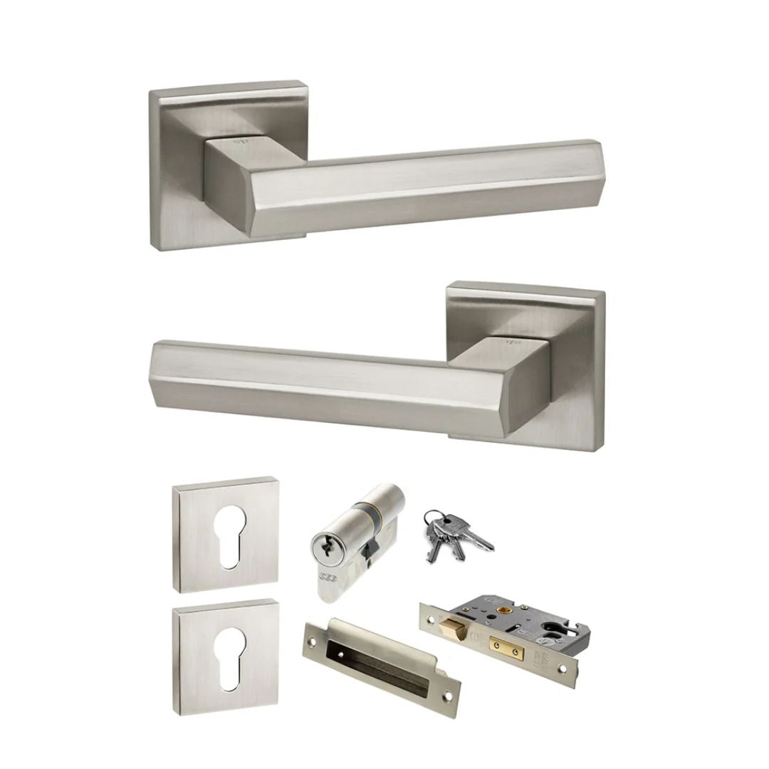 Atlantic SP216 Senza Pari Davoli on Square Rose Door Handle Pack