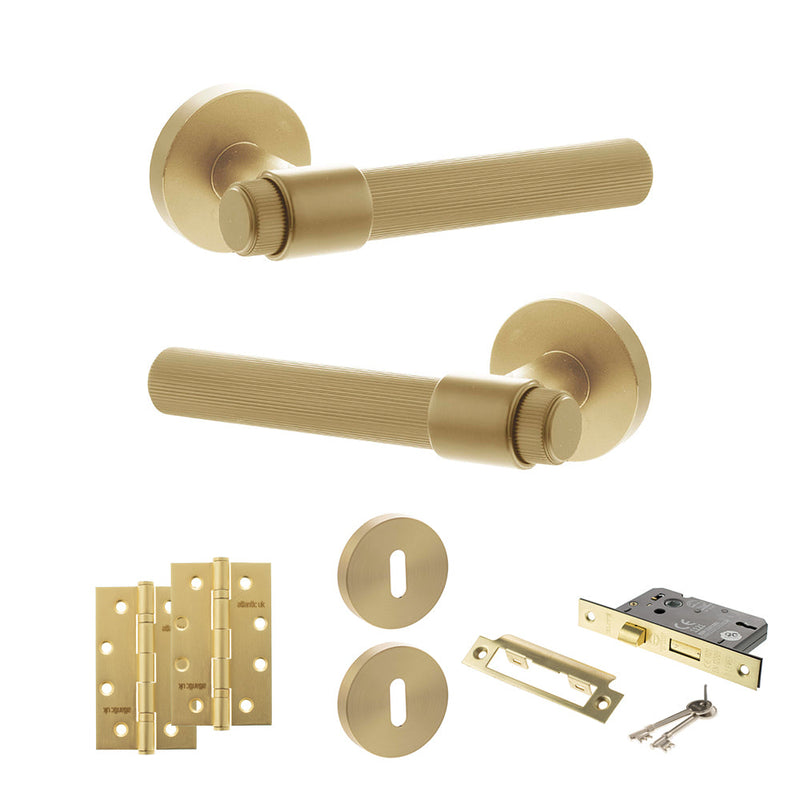 Senza Pari Fasana Door Handle Pack (3 Lever Lock Set - 3" CE Sashlock, 4" Slim Knuckle Hinges x2) - Satin Brass