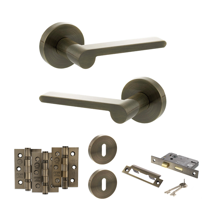 Senza Pari Darrio Door Handle Pack (3 Lever Lock Set - 3" CE Sashlock, 3" Premium Hinges x3) - Antique Brass