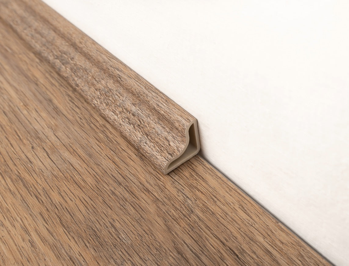 Weathered Chestnut SPC Vinyl Beading 2400 x 28 x 15mm
