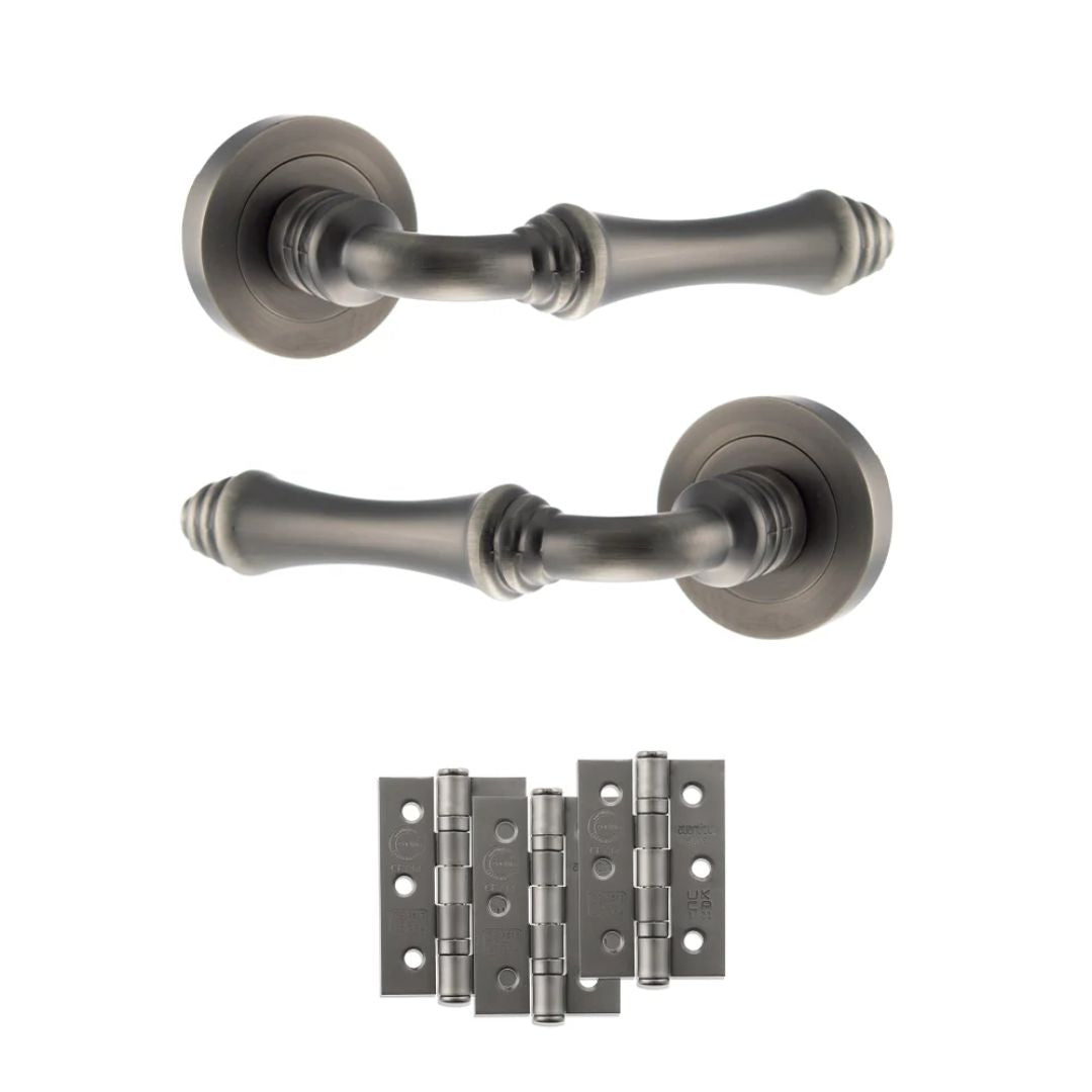 Atlantic OE127 Old English Durham on Round Rose Door Handle Pack