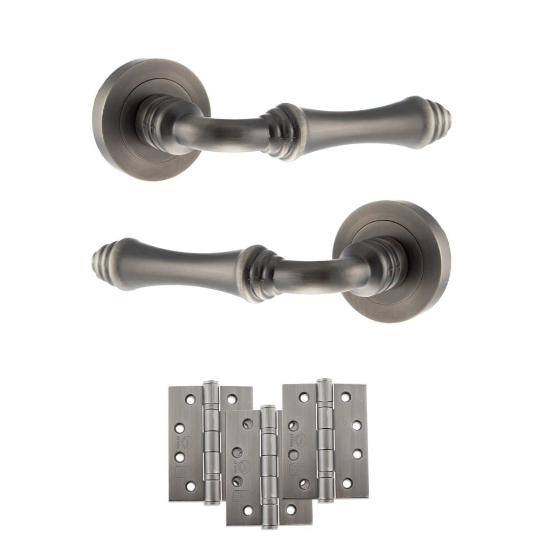 Atlantic OE127 Old English Durham on Round Rose Door Handle Pack