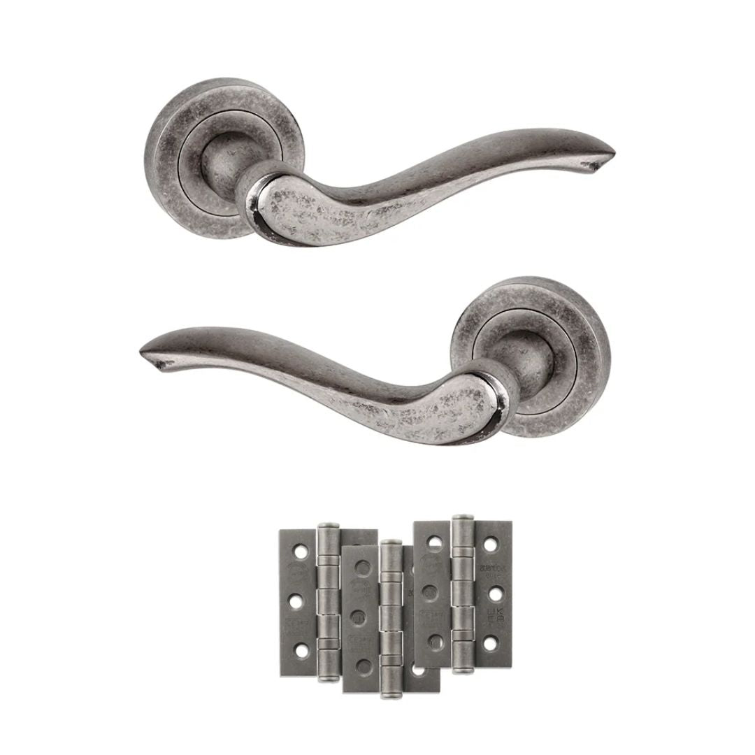 Atlantic OE178 Old English Warwick on Round Rose Door Handle Pack