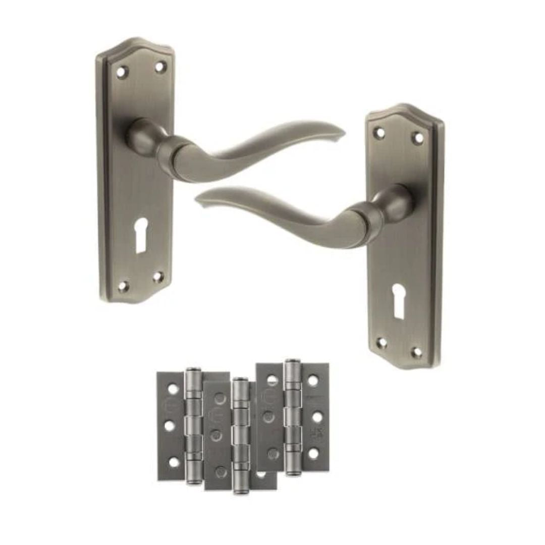 Atlantic OE178 Old English Warwick on Backplate Door Handle Pack