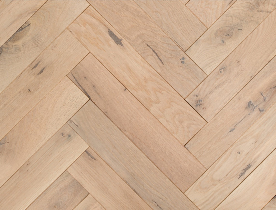 Stamford Oak Invisible Smooth Herringbone Solid Wood Flooring | UV Oiled | 70 x 350 x 18mm