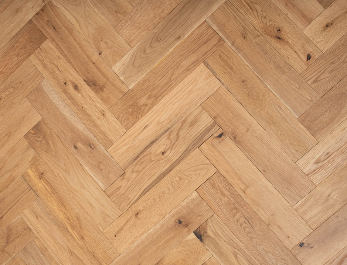 Salisbury Oak Brushed Herringbone Solid Wood Flooring | UV Lacquered | 90 x 400 x 18mm