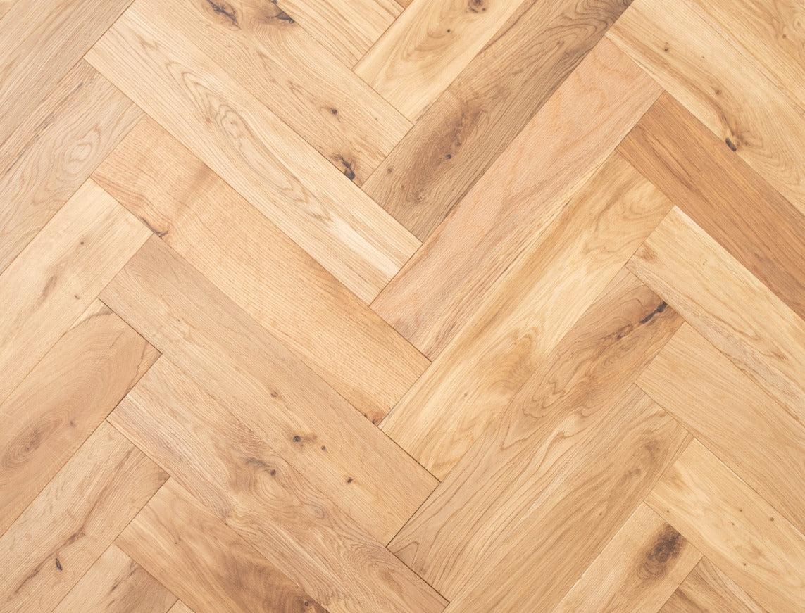 Tavistock Oak Smooth Herringbone Solid Wood Flooring | UV Lacquered | 90 x 400 x 18mm