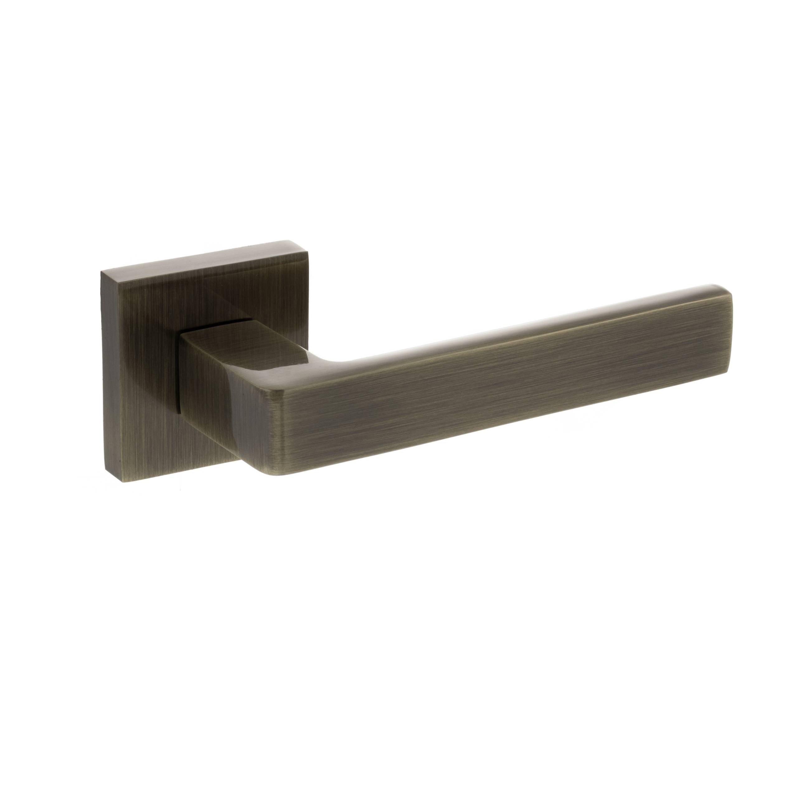 Atlantic S40S Status Montana on Square Rose Door Handle Pack
