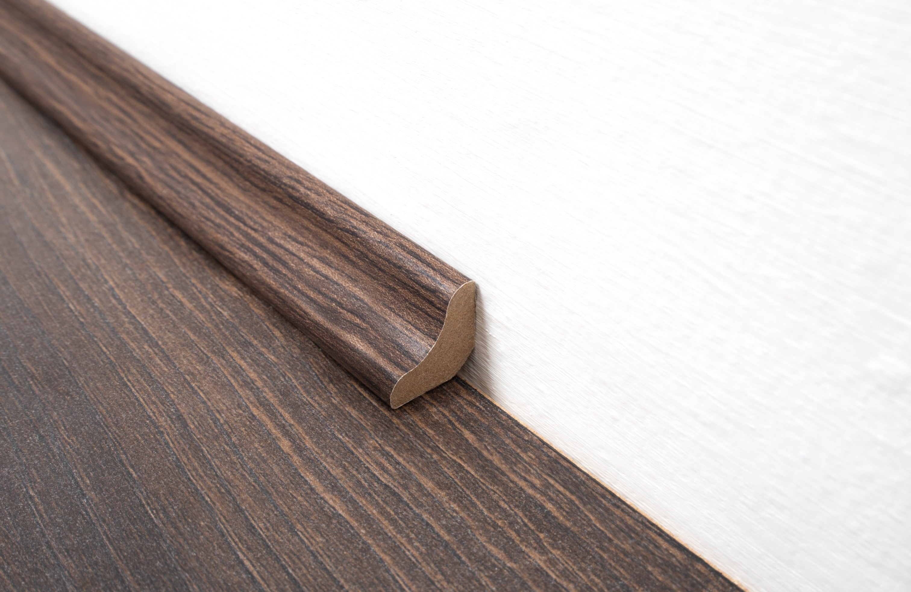 Walnut Laminate Beading 2400 x 18 x 18mm