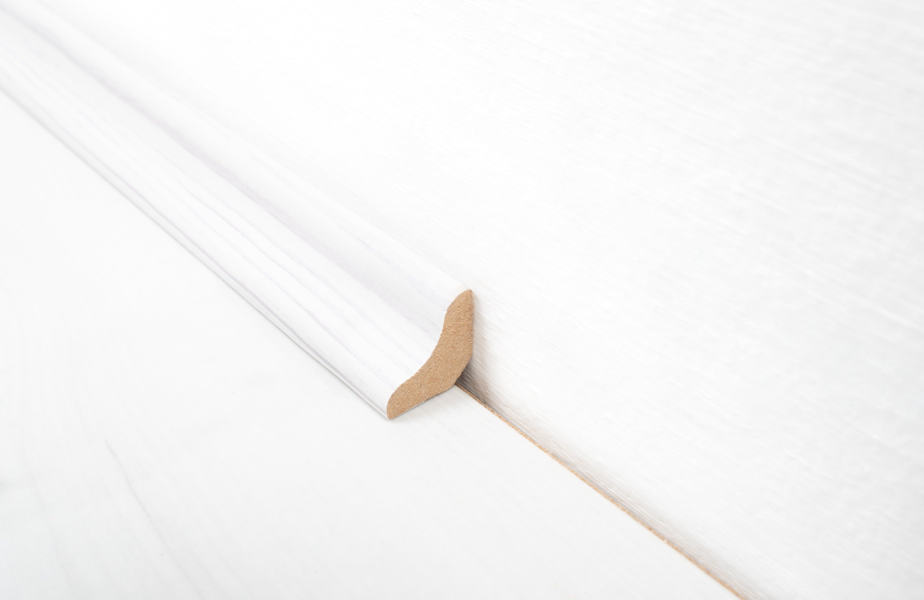 White Laminate Beading 2400 x 18 x 18mm