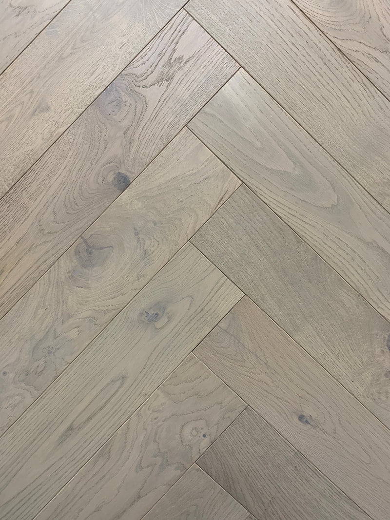 Xylo St. James R131 Mushroom Grey Stained Oak Rustic-ABCD Brushed UV Lacquered - 14 x 125 x 625mm